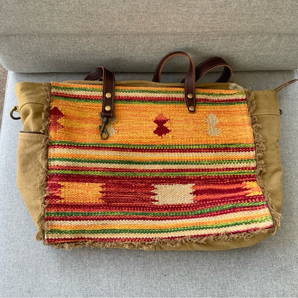 Myra Bag
